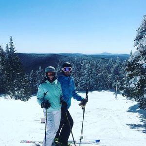 Meet your Posher, Caitlin